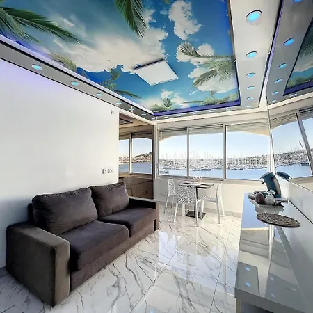 240 Magnifique Deluxe Hammam Vue Apartment Agde
