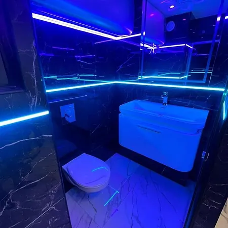 240 Magnifique Deluxe Vue
